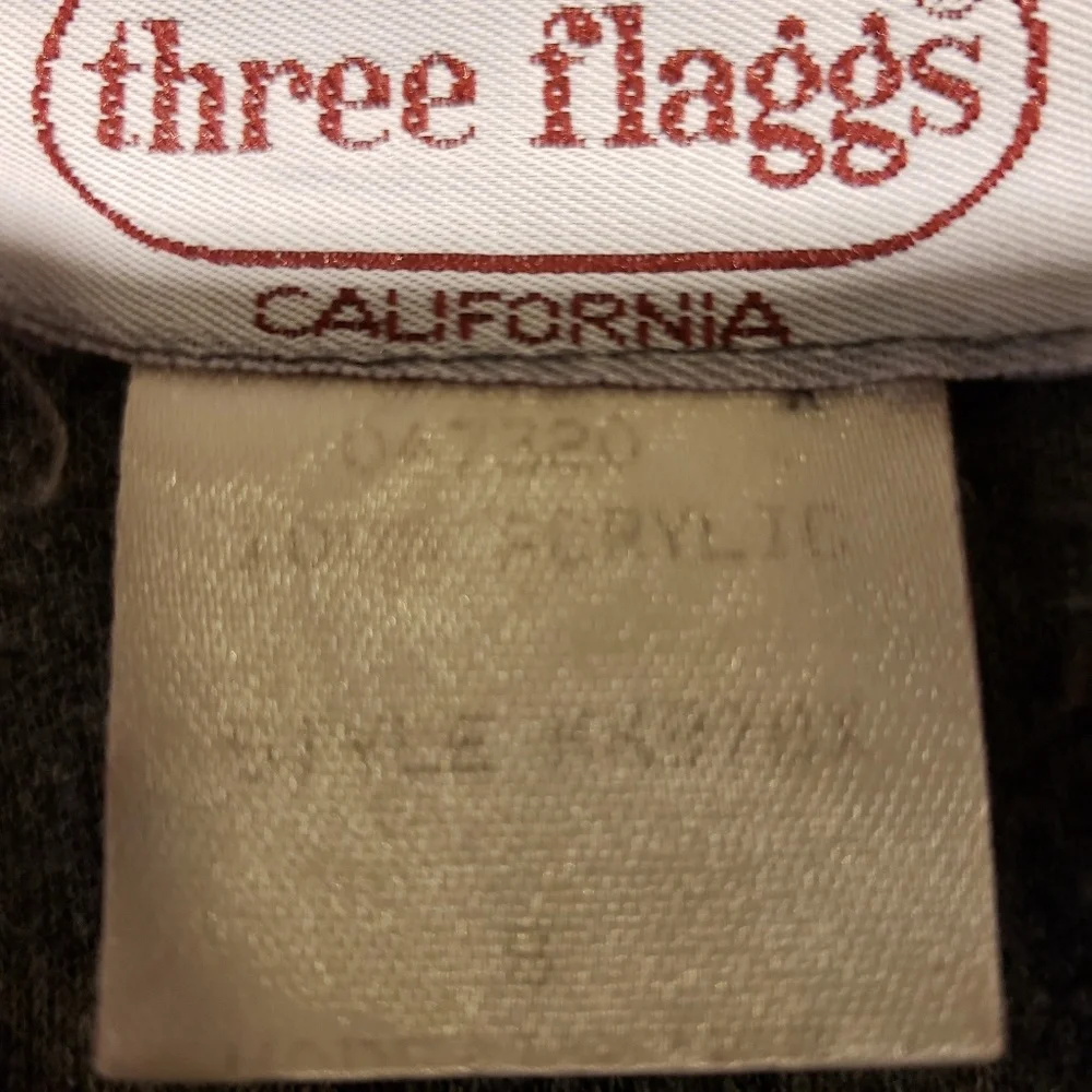 Vintage Three Flagg's California‎ Cardigan Gary w/silver buttons Size Small